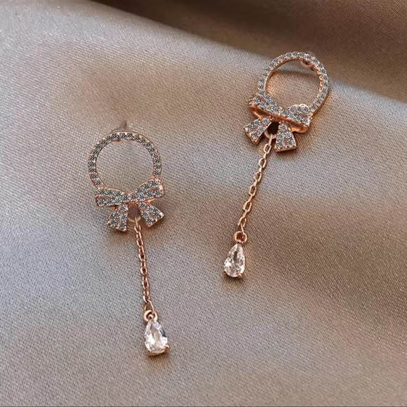 Elegant Bow Water Drop Pendant Stud Earrings - Picture 2 of 7